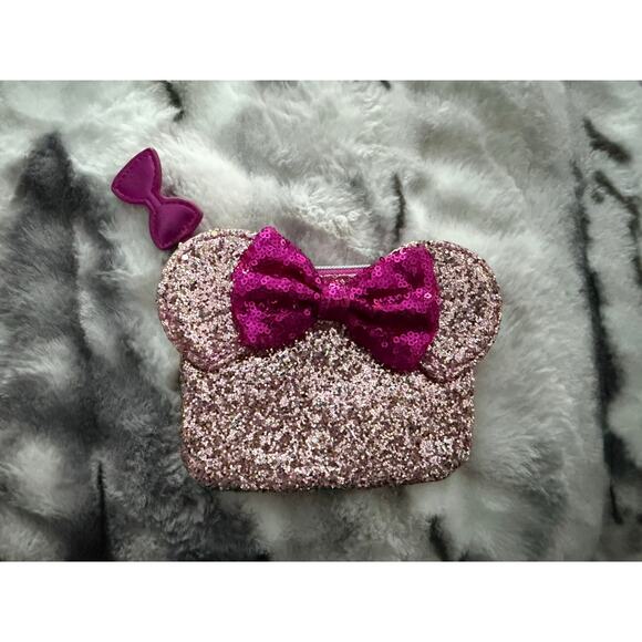 Disney Handbags - Disney Minnie Mouse Coin Purse